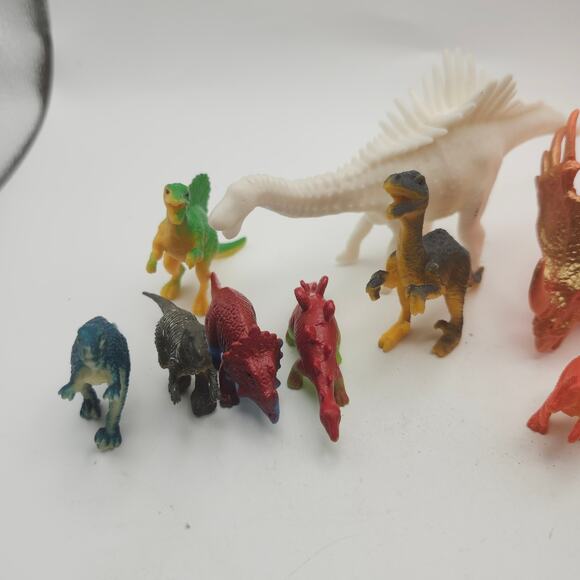 Lot of 13 Dinosaur Figures Mixed Species Plastic Toys Large & Mini Colorful Set - Picture 10 of 10